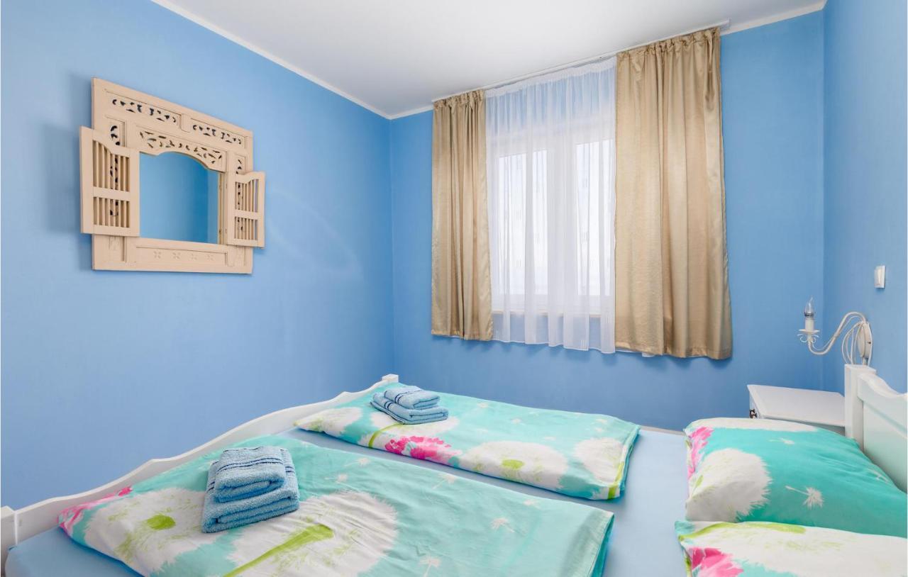 1 Bedroom Gorgeous Apartment In Мощеничка-Драга Экстерьер фото
