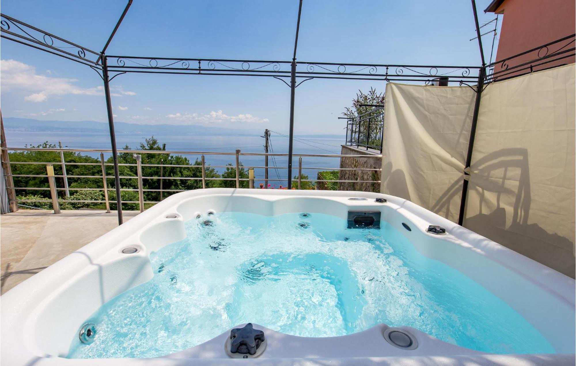 1 Bedroom Gorgeous Apartment In Мощеничка-Драга Экстерьер фото