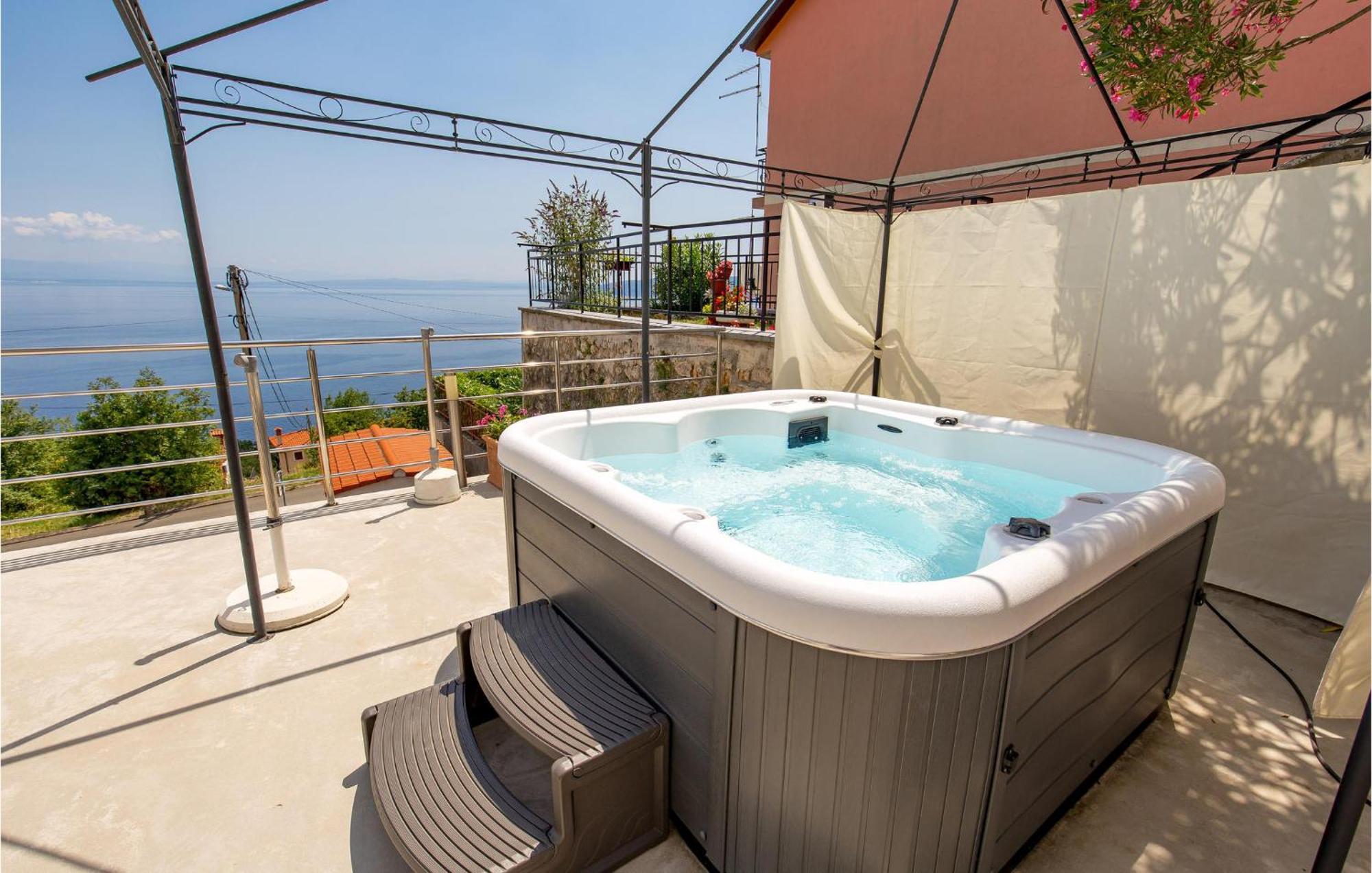 1 Bedroom Gorgeous Apartment In Мощеничка-Драга Экстерьер фото